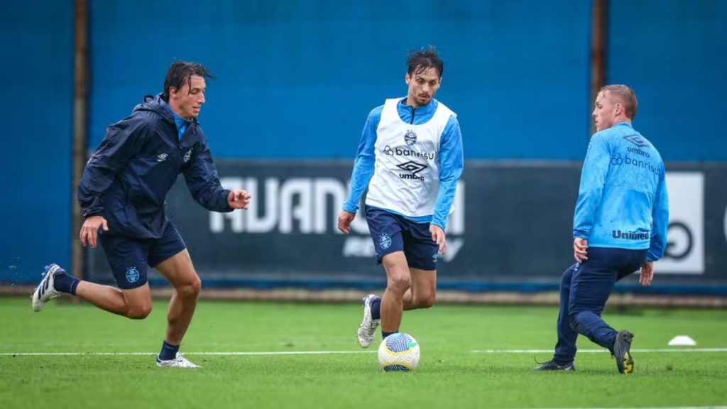 Rodrigo Caio está sem clube desde que deixou o Grêmio. Foto: Lucas Uebel/Grêmio FBPA