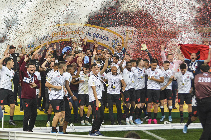 É campeão da Copa do Brasil [foto: AGÊNCIA F8/Vinicius do Prado]