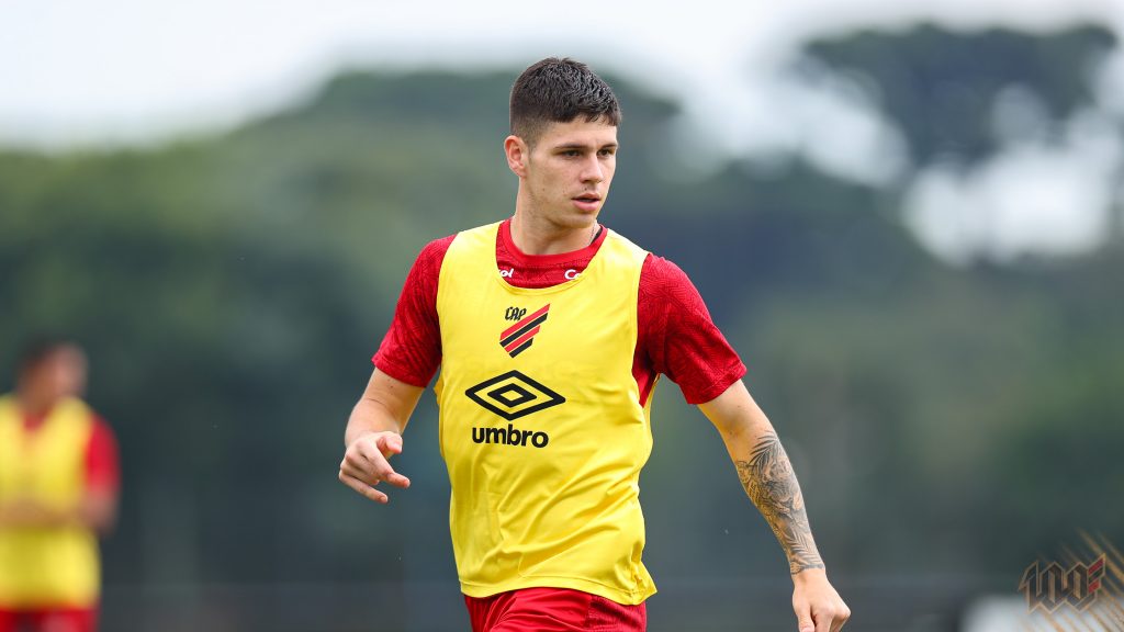 Zapelli em treinamento. Foto: José Tramontin/Athletico.com.br