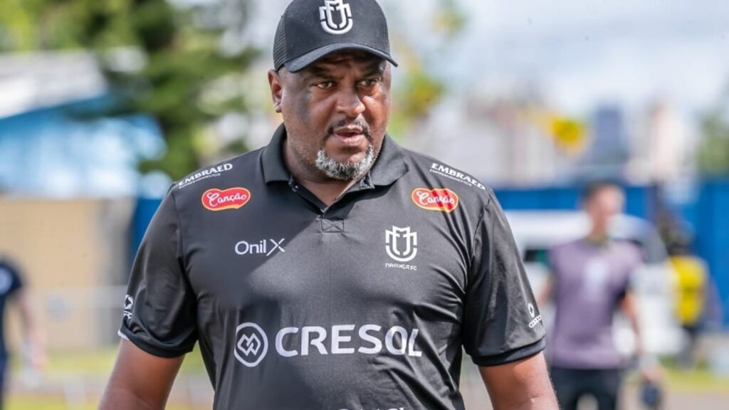 Athletico-PR quer jogador de Jorge Castilho, treinador do Maringá (Foto: Fernando Teramatsu/Maringá)