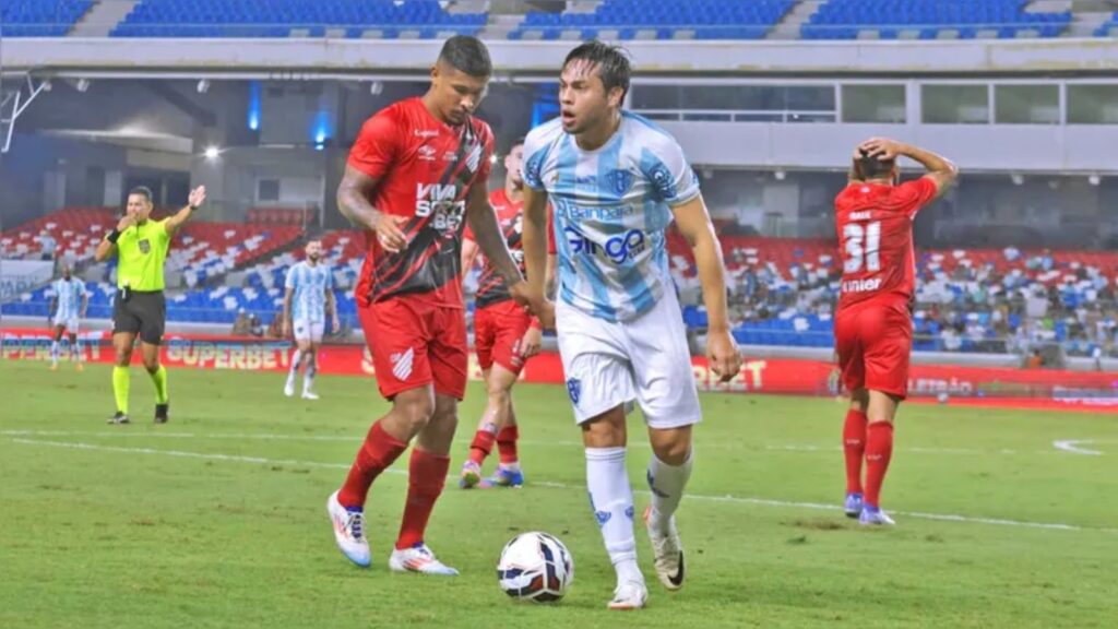 Paysandu x Athletico-PR - Foto: Mauro Ângelo/Diário do Pará