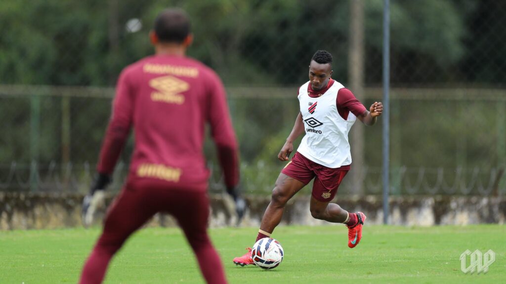 (Foto: José Tramontin/athletico.com.br)