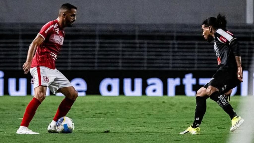 Athletico-PR pode substituir Mastriani por Anselmo Ramon (Foto: Instagram/Anselmo Ramon)