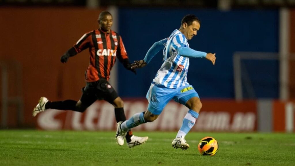 Athletico-PR enfrenta Paysandu no Mangueirão, em Belém (Foto: Gustavo Olviveira/athletico.com.br)