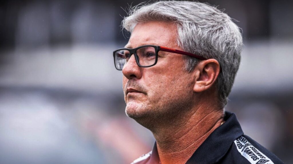 Athletico-PR fecha com Odair Hellmann (Foto: Divulgação/Santos)