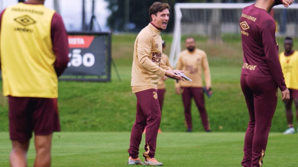 Athletico-PR vai para cima do Vila Nova (Imagem: Divulgação/Rede Furacão)