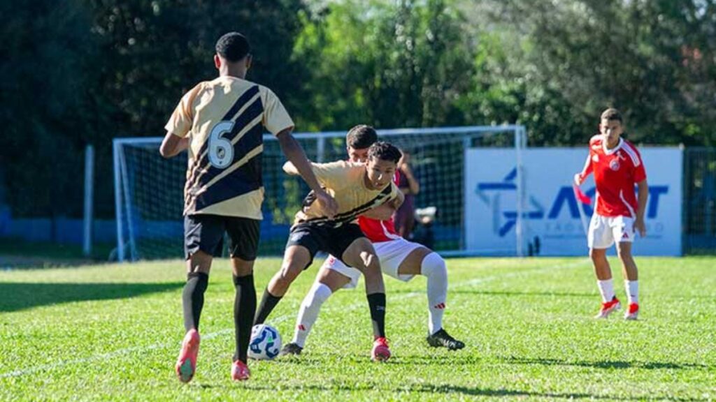 Athletico-PR vence Inter no Sub-17 (Foto: Rafaela Frison/SC Internacional)