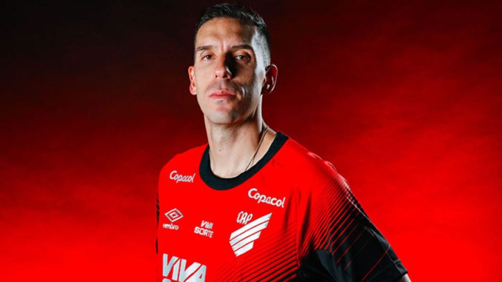 Athletico-PR anuncia novo zagueiro (Foto: José Tramontin/athletico.com.br)