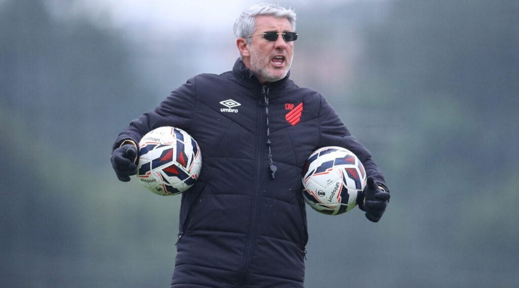 Odair Hellmann faz mudanças no Athletico-PR (Foto: José Tramontin/athletico.com.br)