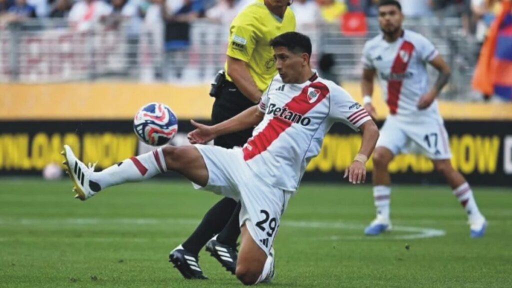 Aliendro interessa ao Athletico-PR (Foto: Reprodução/Periodico Lea)