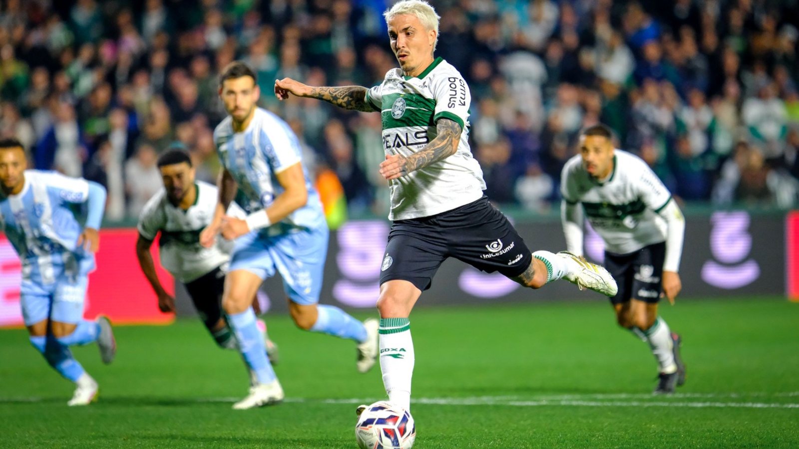 Matematicamente o Coritiba tem 'vida fácil' (Foto: JP Pacheco/Coritiba)