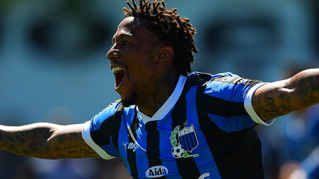 Athletico-PR busca Abel Hernández (Foto: Reprodução/Tenfield)