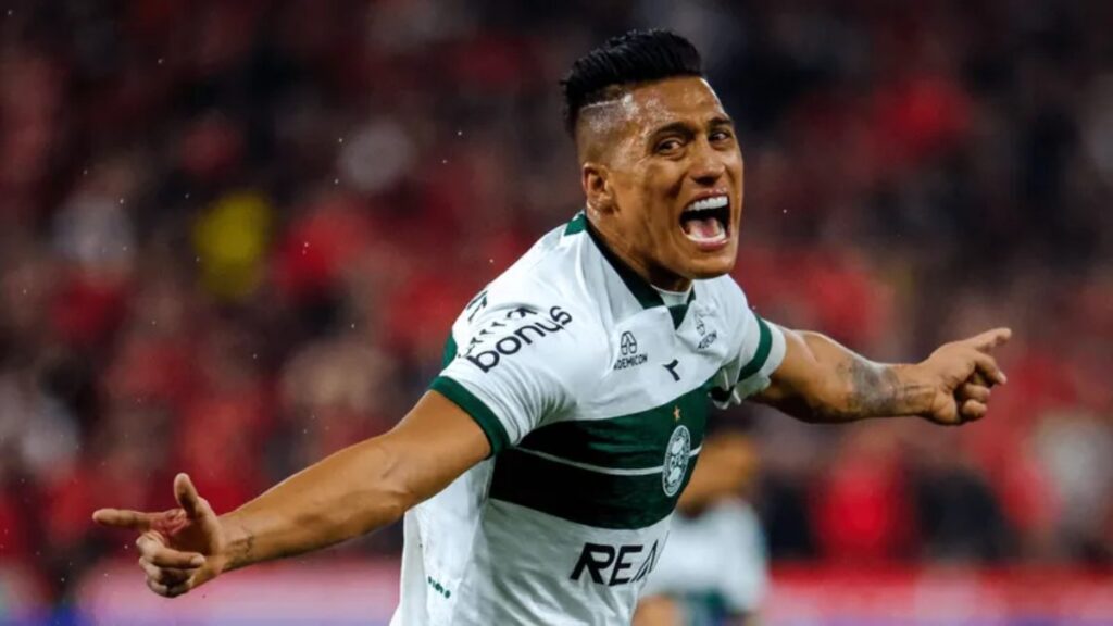 Sebastian Gómez é decisivo no Athletiba (Foto: JP Pacheco/Coritiba)