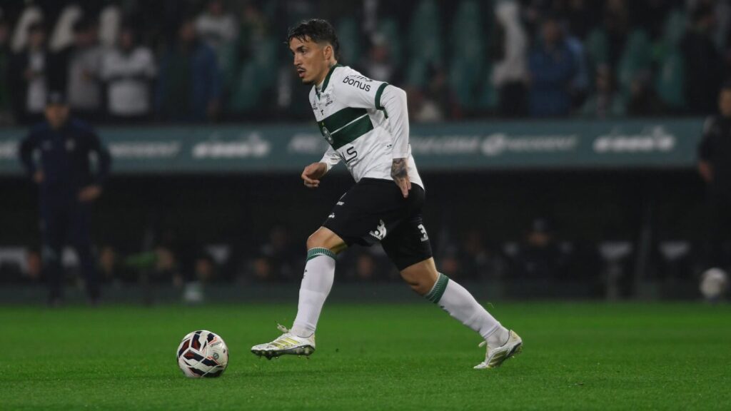 Vila Nova x Coritiba define parte de cima da tabela (Foto: Gustavo Oliveira/Coritiba)