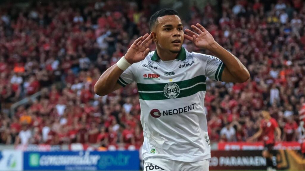 Kaio César pelo Coritiba (Foto: Guilherme Griebeler/Coritiba