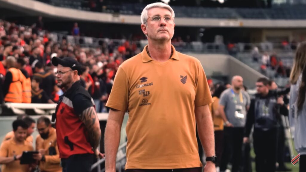 Athletico-PR x Corinthians pode ter estreia (Foto: Reprodução/Rede Furacão)