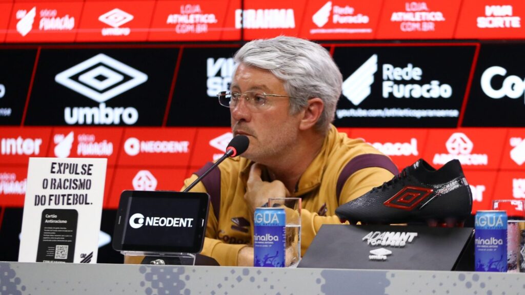 Odair Hellmann não poupa palavras após 1 a 1 com Paysandu (Foto: Duda Matoso/athletico.com.br)