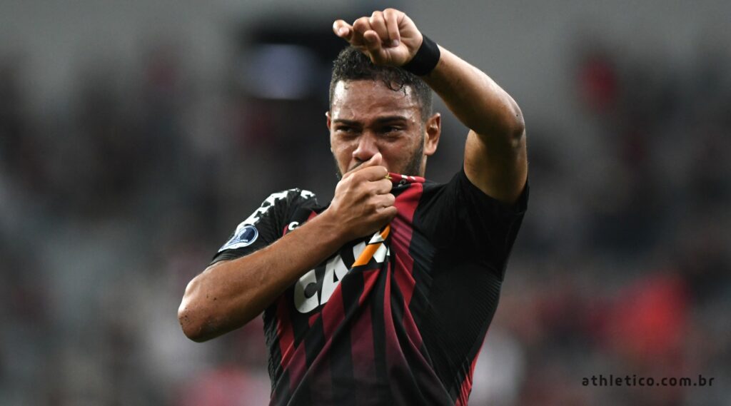 Athletico-PR chega mais perto de Lodi (Foto: Miguel Locatelli/Site Oficial)