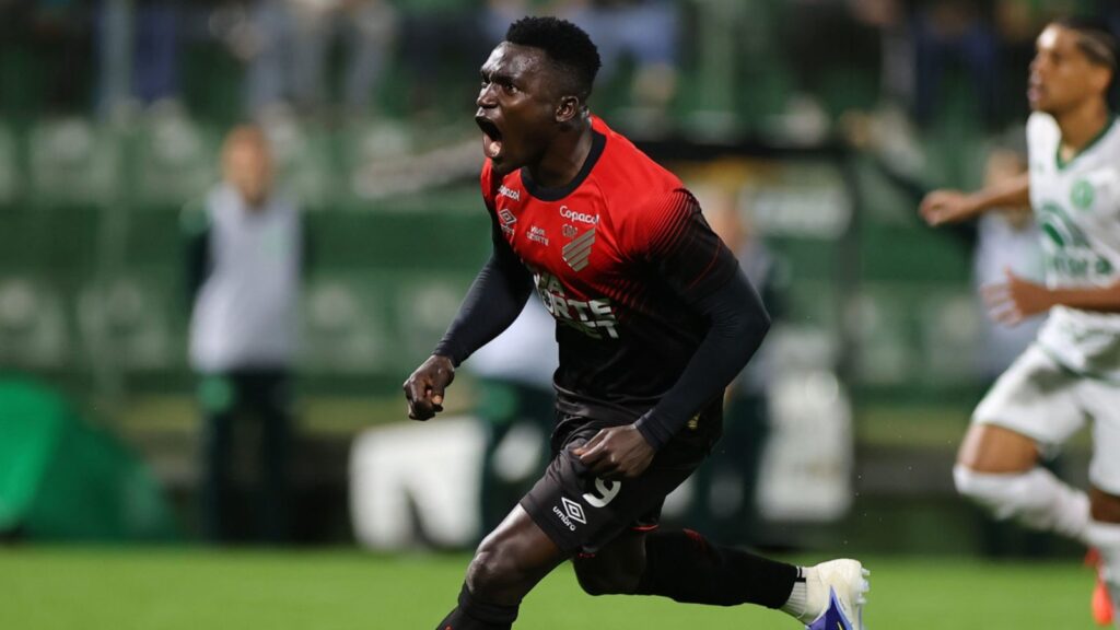 Viveros decide jogo para Athletico-PR (Foto: José Tramontin/athletico.com.br)