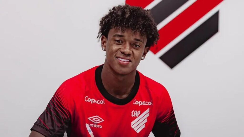 Athletico-PR renova com Bruninho (Foto: Reprodução/Redes Sociais)