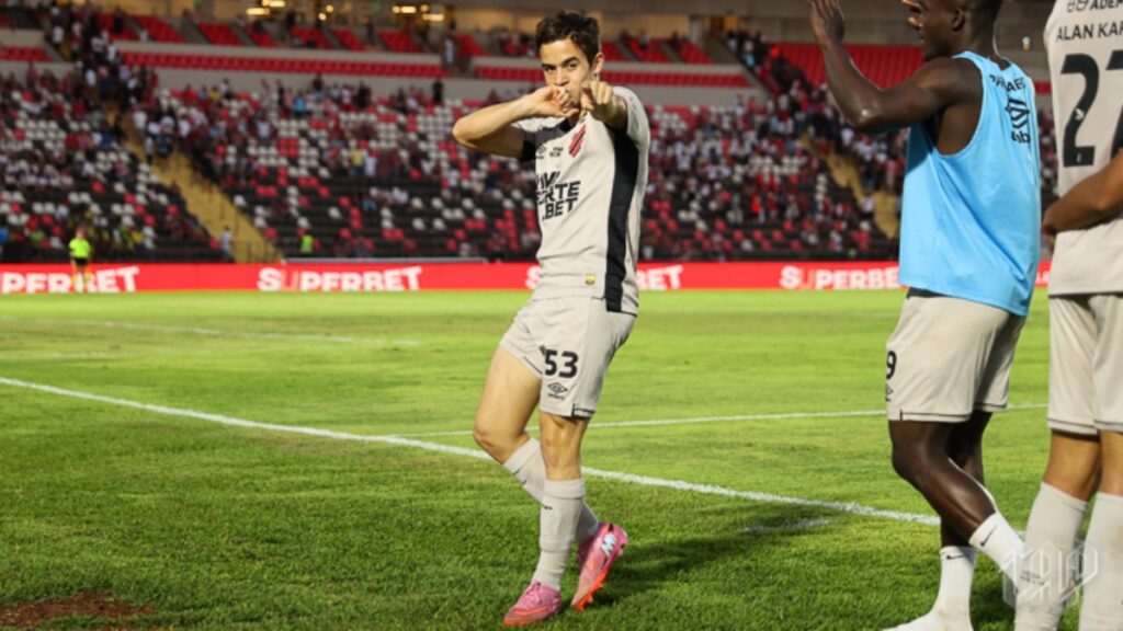 Athletico-PR vence Botafogo-SP com emoção (Foto: José Tramontin/athletico.com.br)