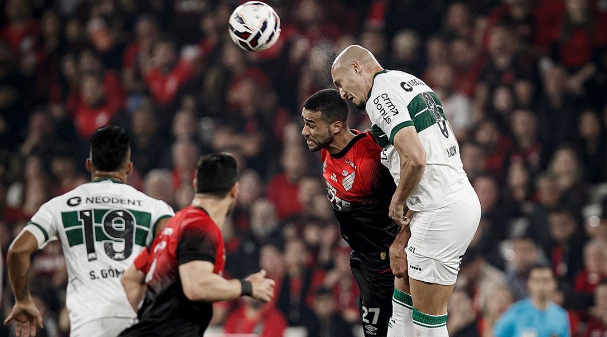 Athletico-PR x Coritiba (Foto: @menesesfoto)