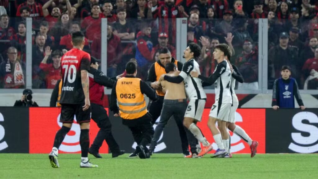 Athletico-PR pode pagar caro por invasão (Foto: Reprodução/GE)