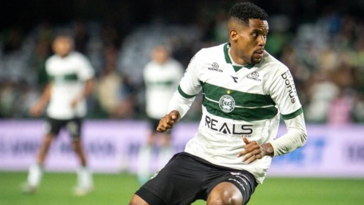 Coritiba empata com CRB em casa (Foto: JP Pacheco)