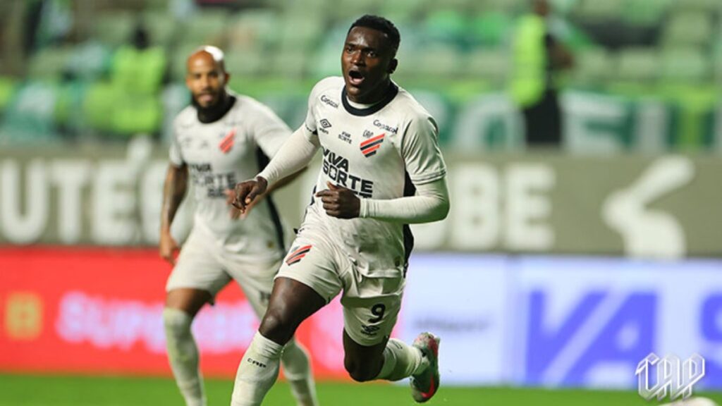 Viveros dá show e Athletico-PR empata com América-MG (Foto: Duda Matoso/athletico.com.br)